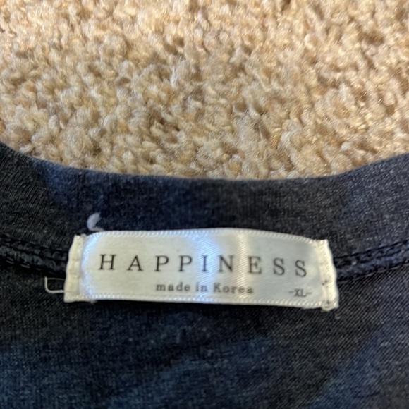 Happiness Women’s tee size XL - Picture 4 of 5